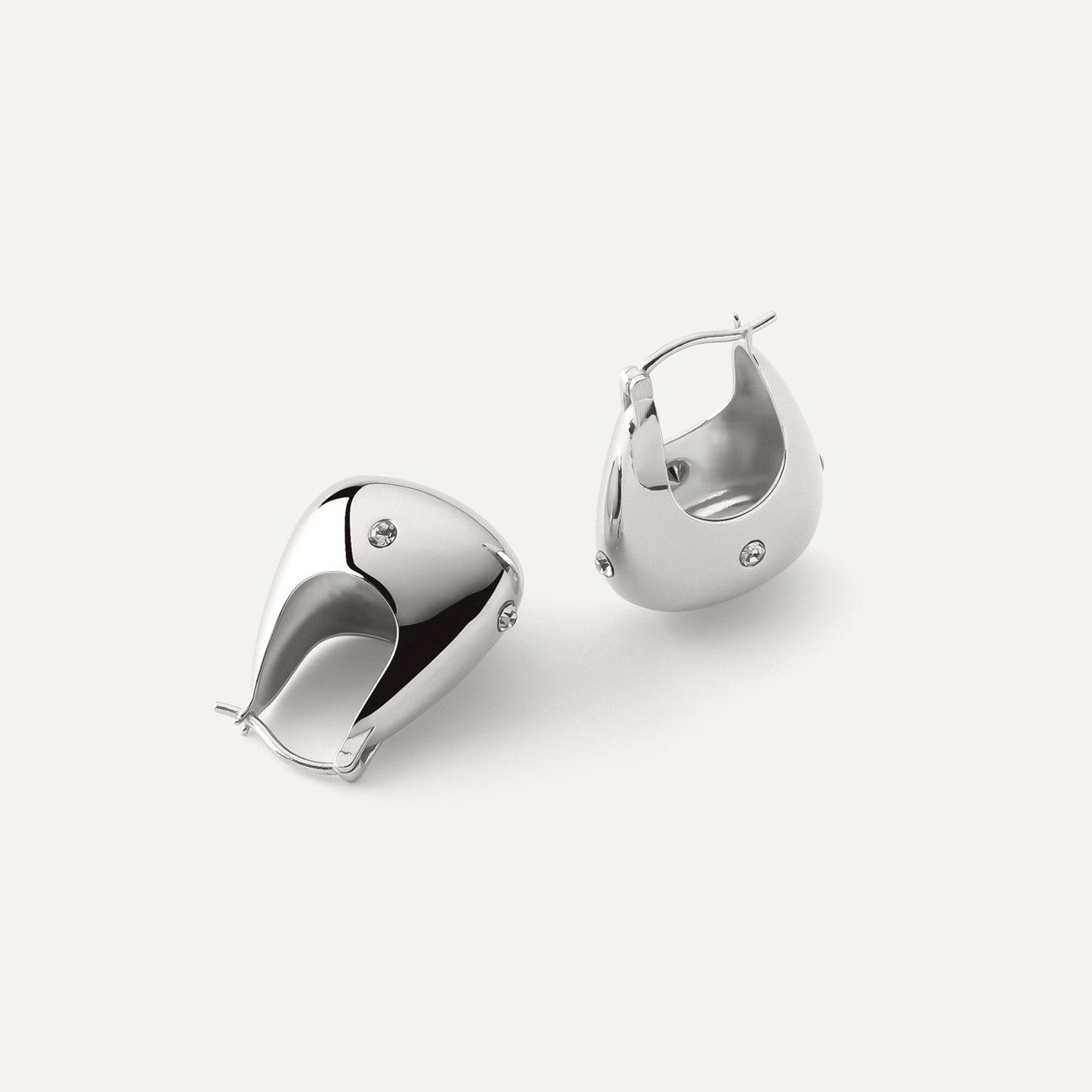 Klobige Geldbörsenohrringe mit Zirkonia platiniert RE:SHAPE