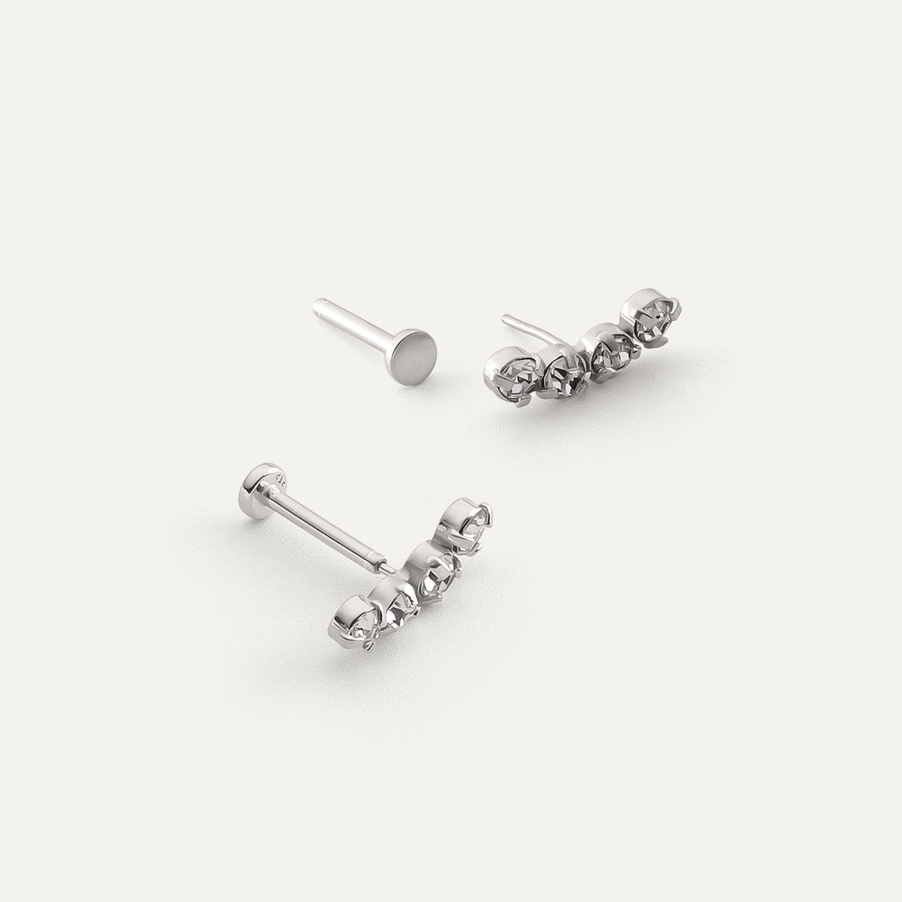 Labret-Ohrringe mit weißen Zirkonen platiniert RE:SHAPE