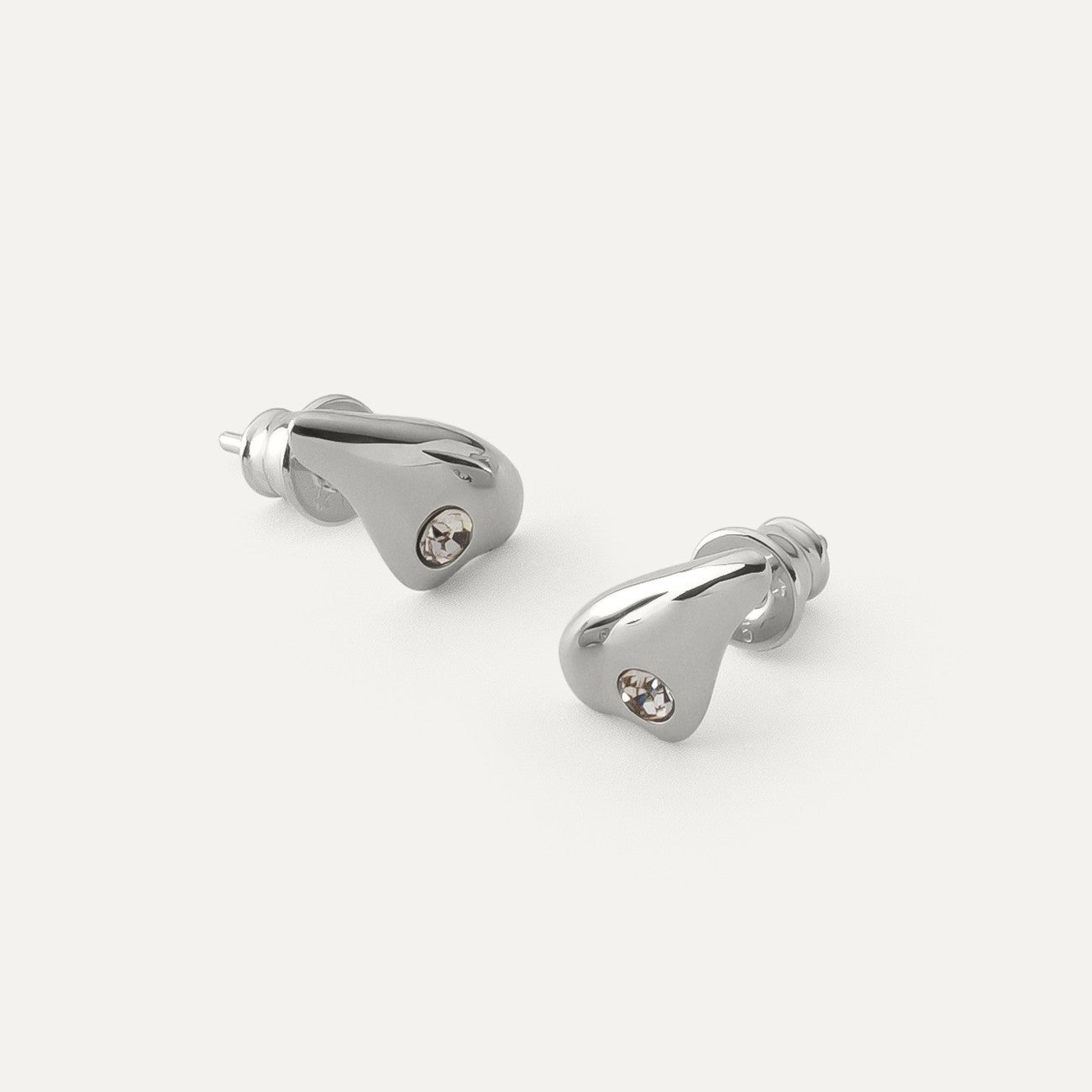 Kleinere kuppelförmige Ohrringe mit kubischem Zirkon platiniert RE:SHAPE