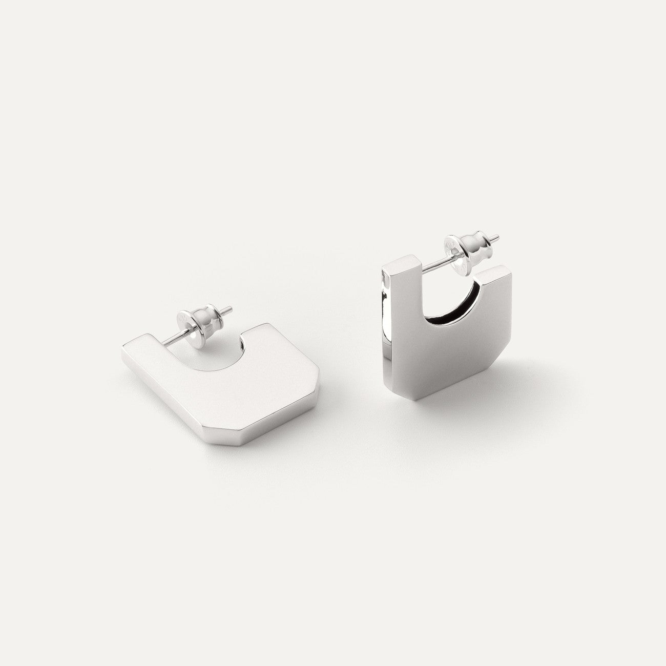 Flache geometrische Ohrringe platiniert RE:SHAPE