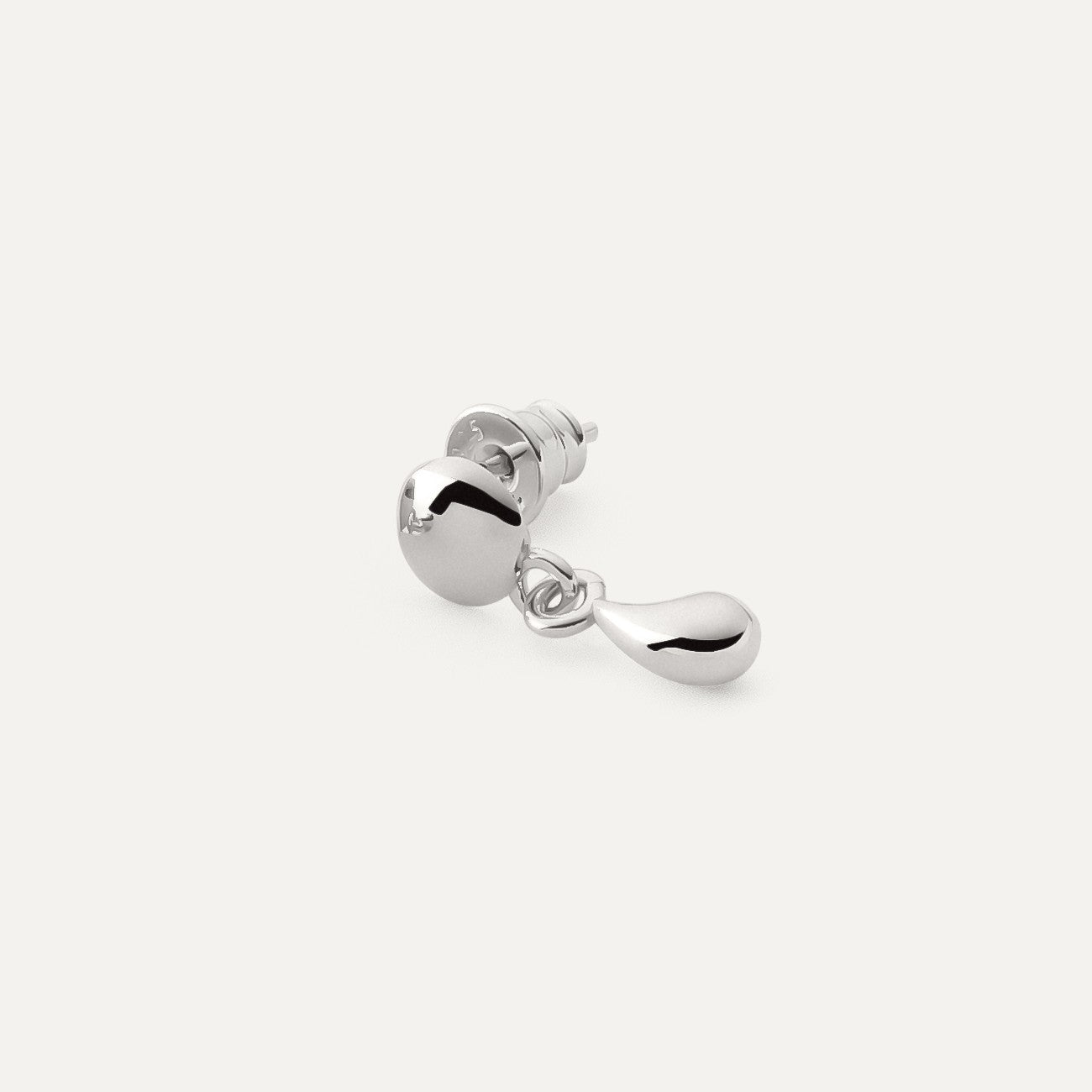Einzelner hängender Ohrring – kleine Träne platiniert RE:SHAPE