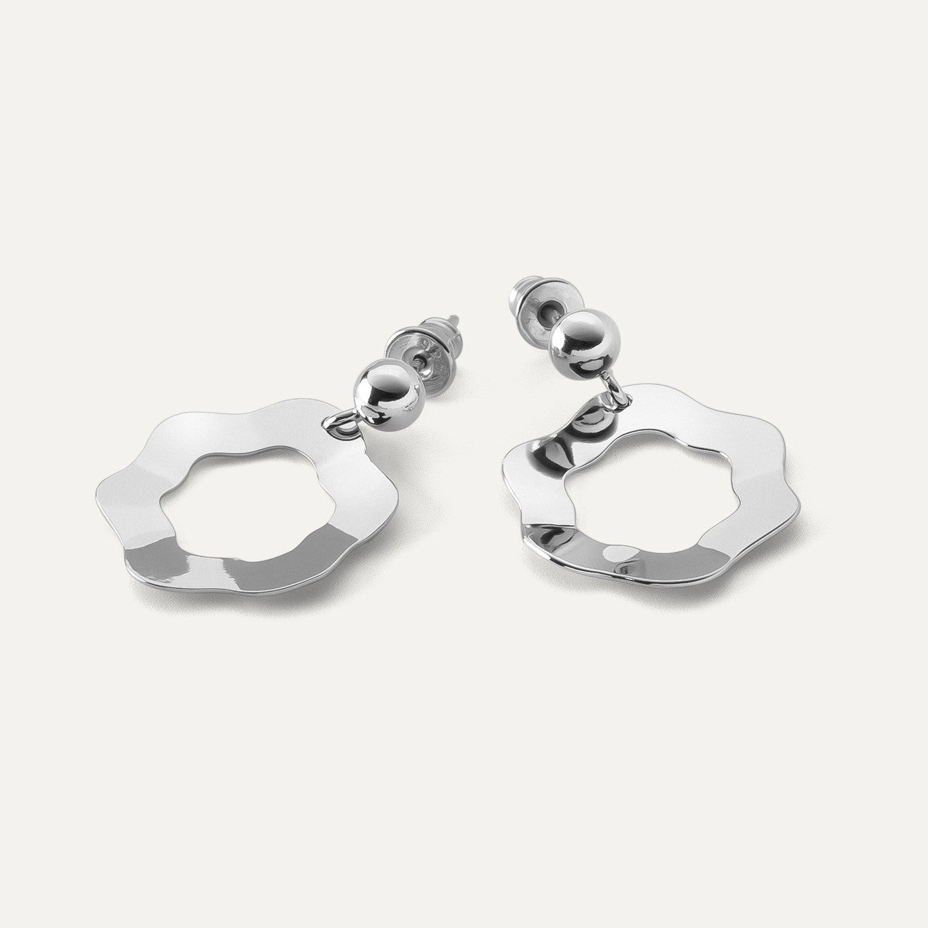 Boucles d'oreilles fleurs en argent avec plis, argent sterling 925, plaqué platine NOUVEAU ROMANTIQUE
