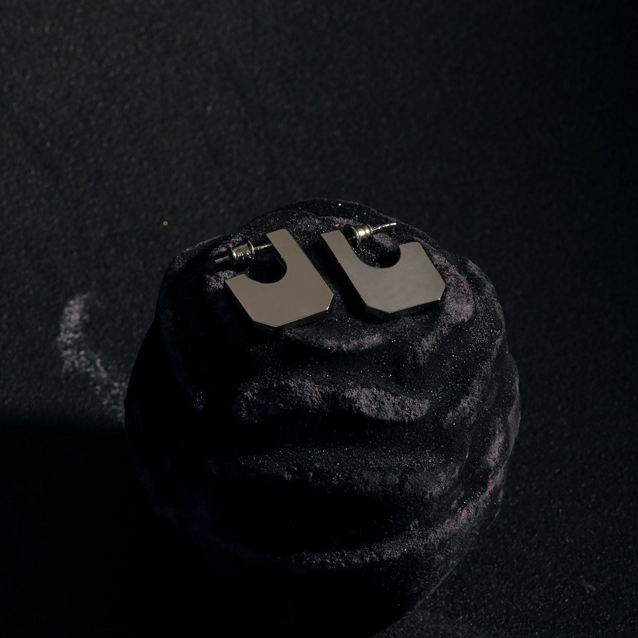 Boucles d'oreilles géométriques plates plaquées or jaune RE:SHAPE