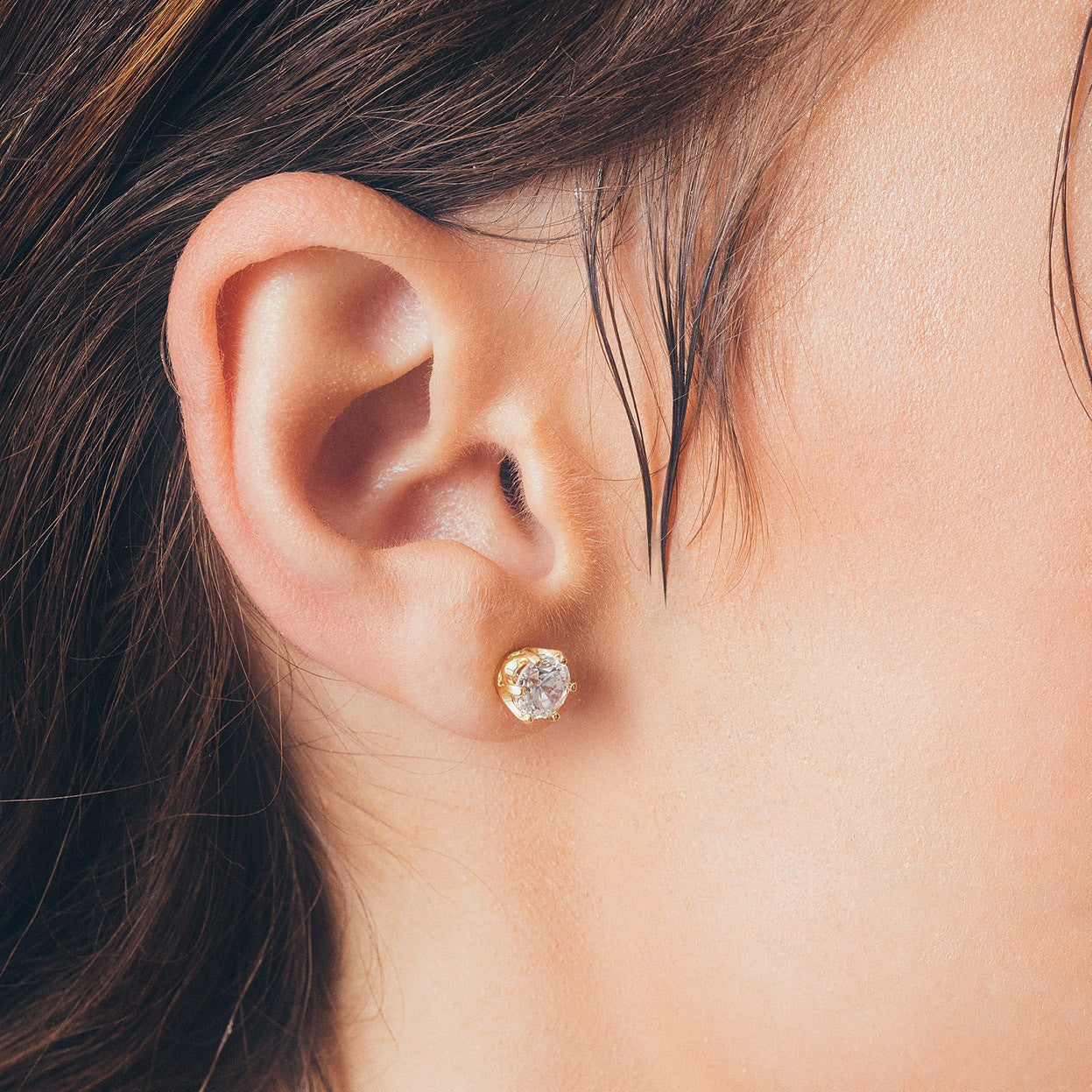 Ohrringe mit 6 mm Zirkonia, Sterling Silber 925 gelbvergoldet