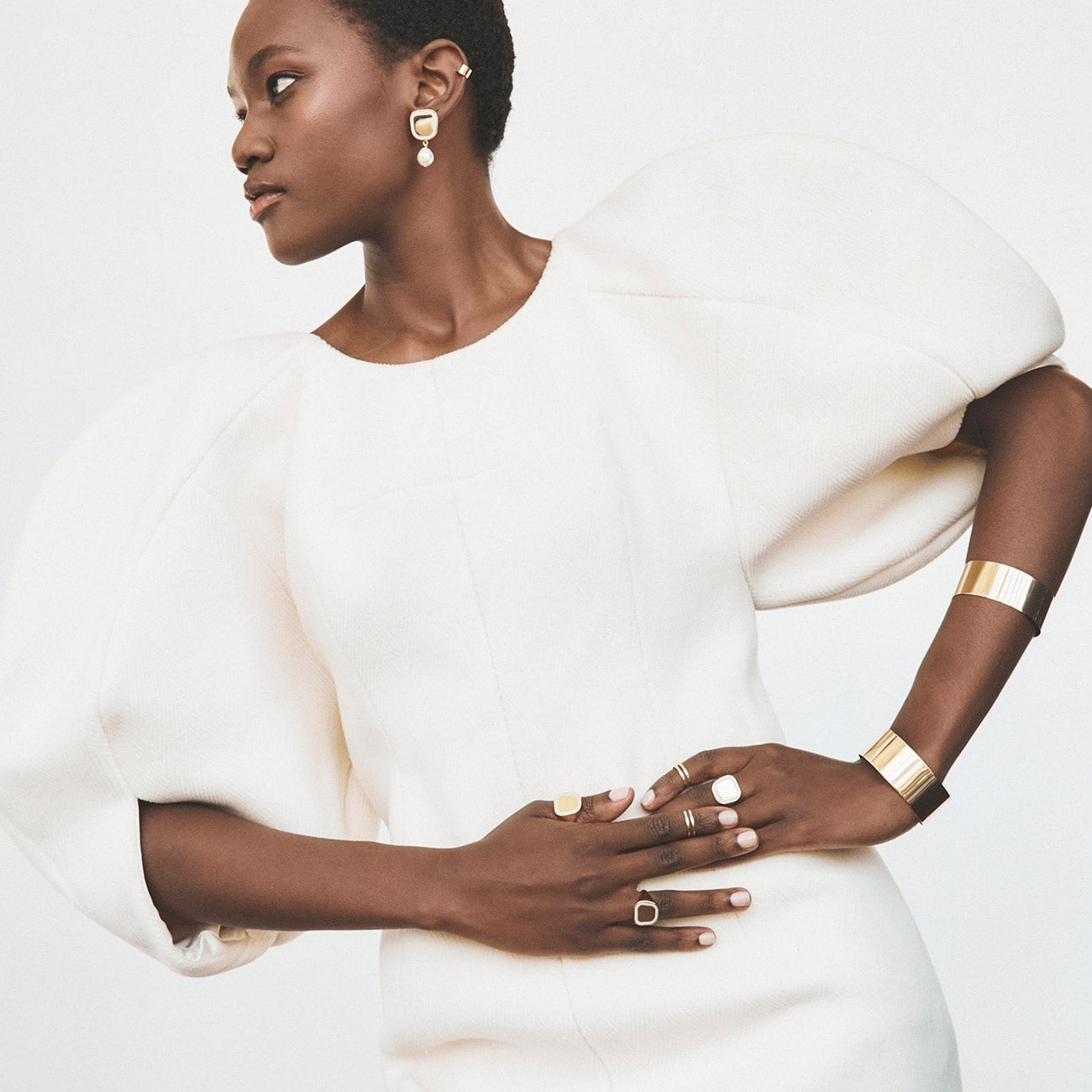 Boucles d'oreilles carrées en résine noire et perle, argent 925 plaqué or jaune NEW ROMANTIC