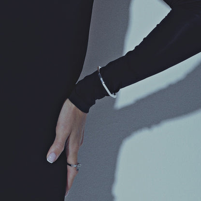 Geometrisches Armband mit Zirkon platiniert RE:SHAPE